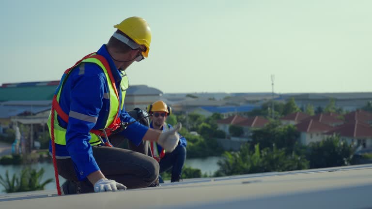 Best Flat Roofing  in Smithsburg, MD